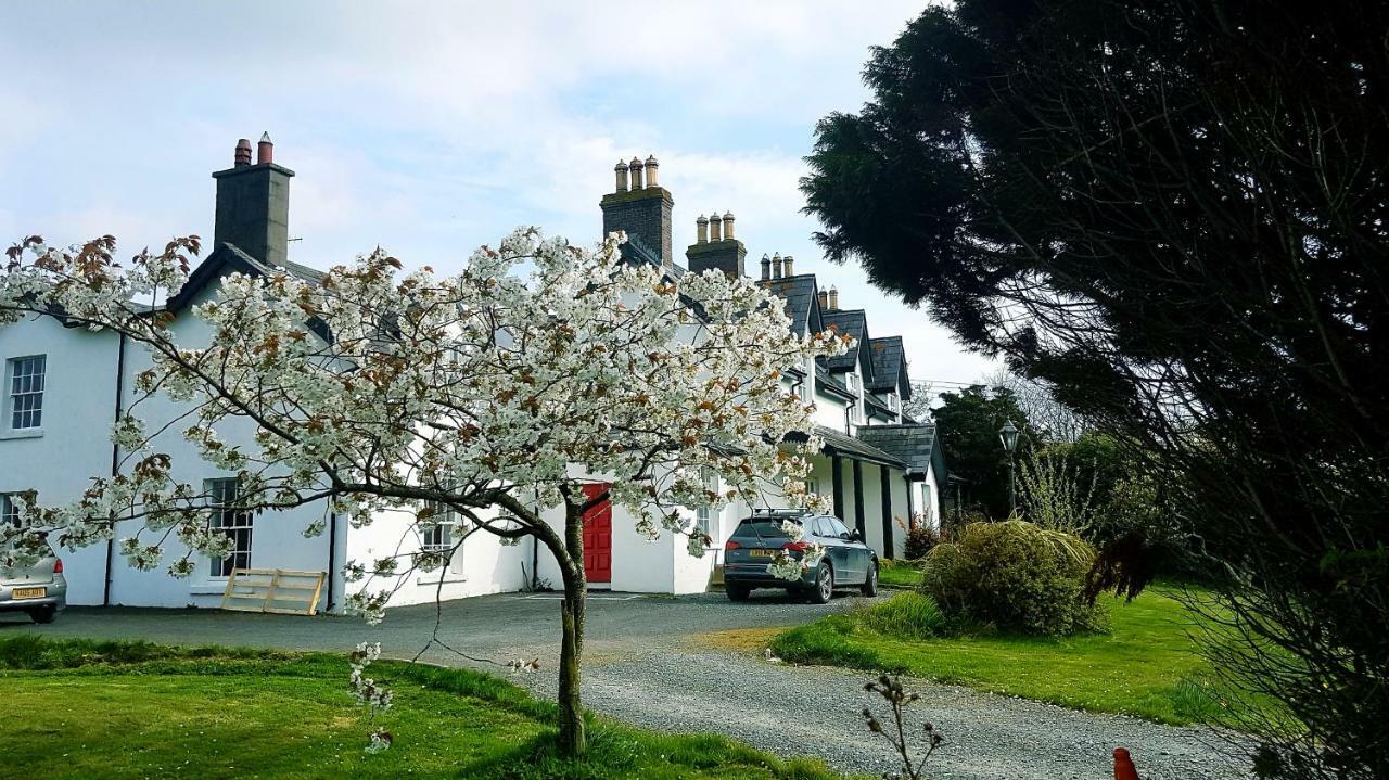 Bryansford Cottage Exterior photo
